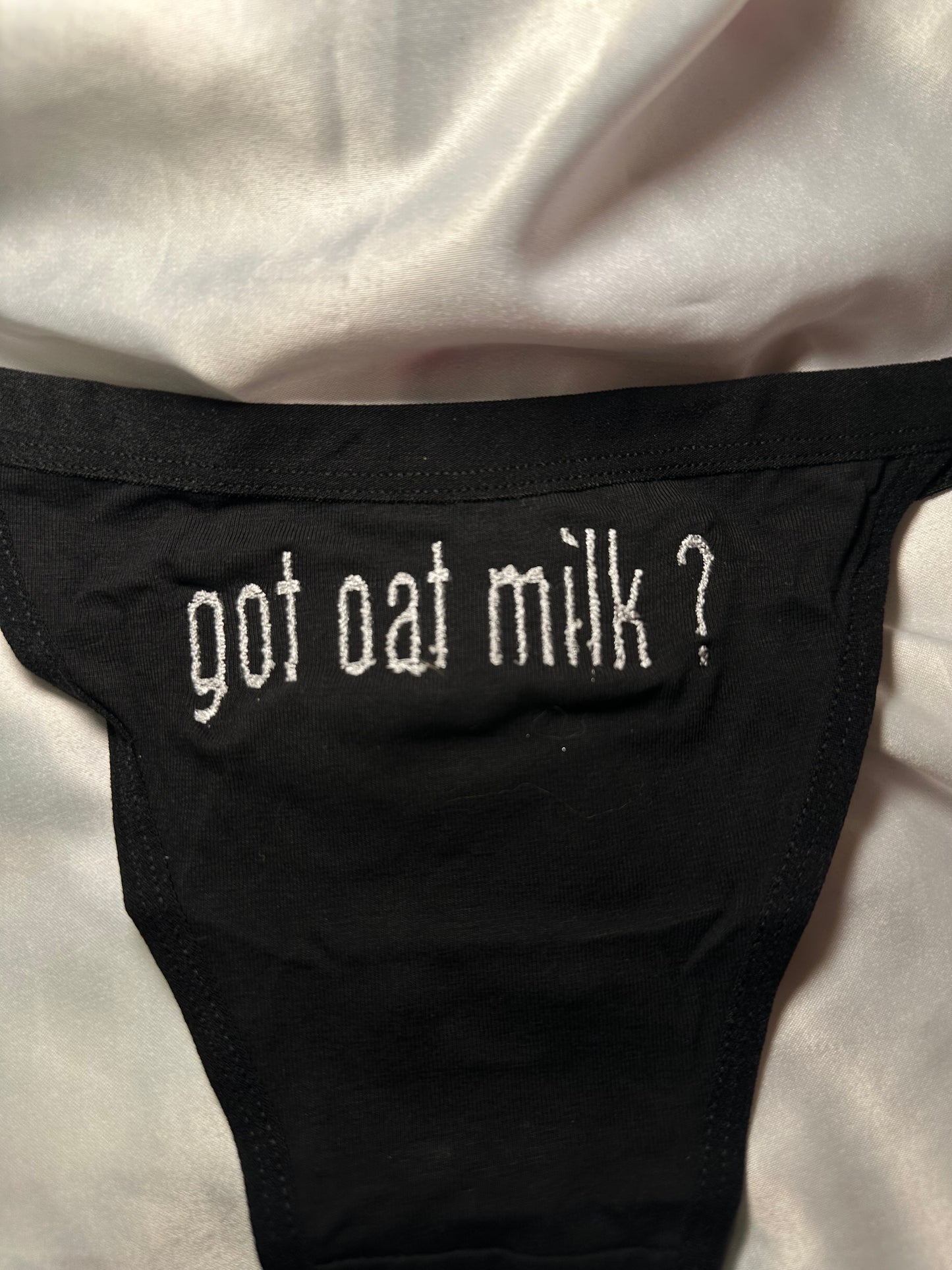 got oat milk ? Thong