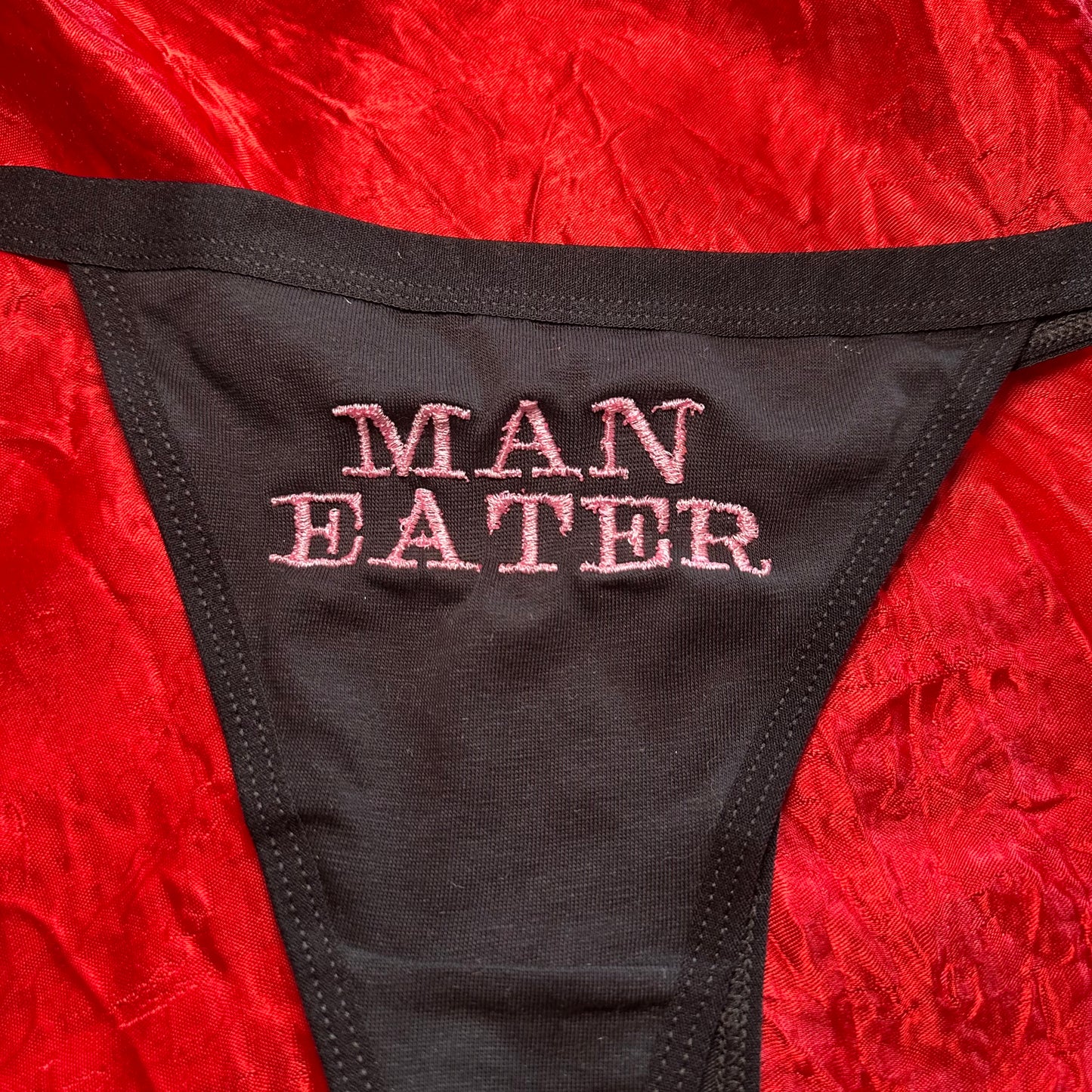 Man Eater (XL) black/pink