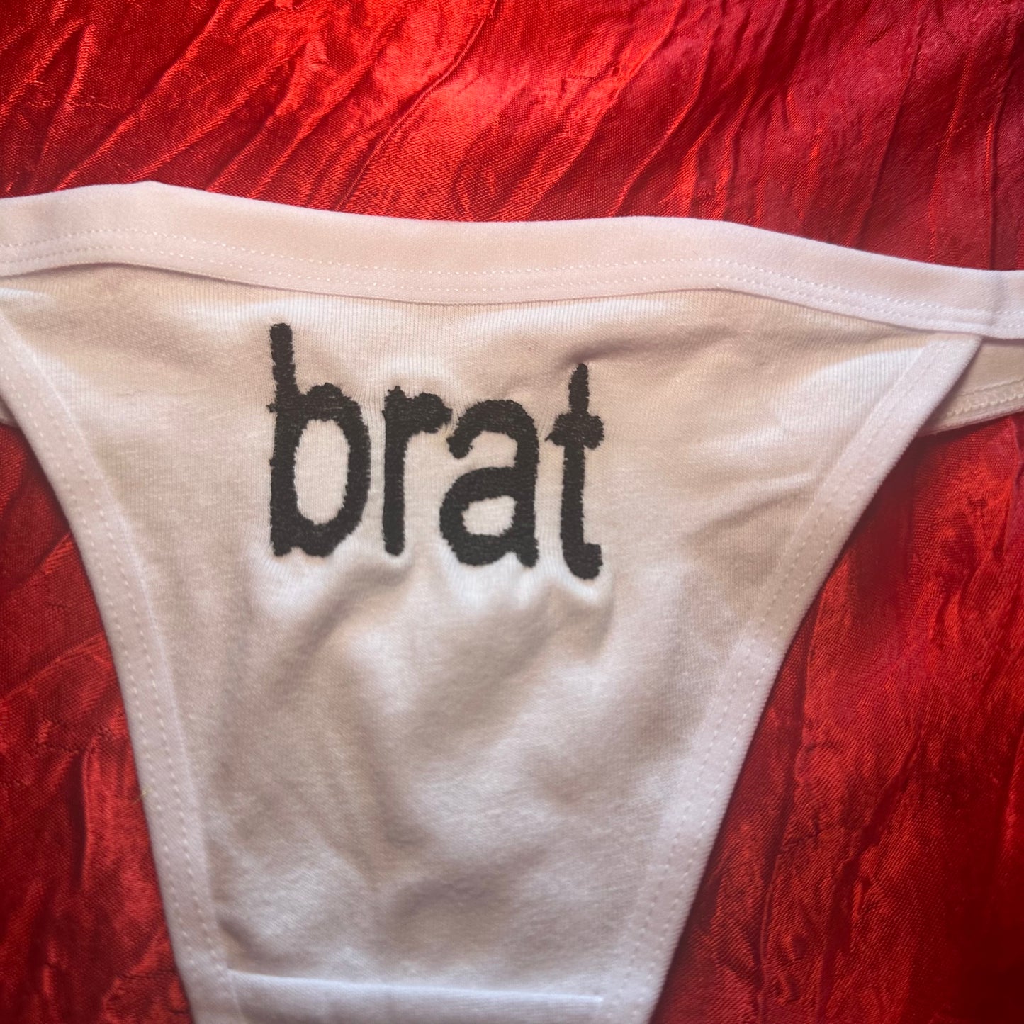 Brat Thong (L) white/black