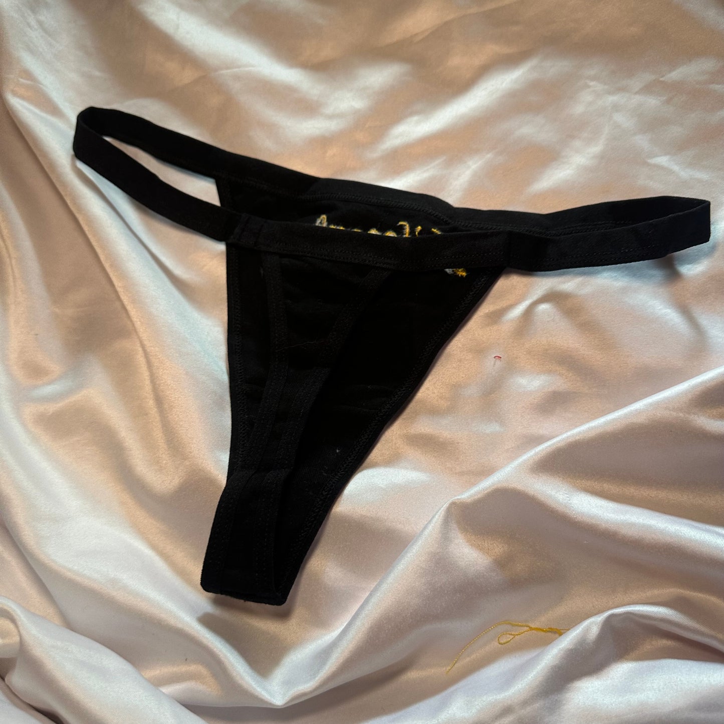 Philosopher Thong (M) black/yellow