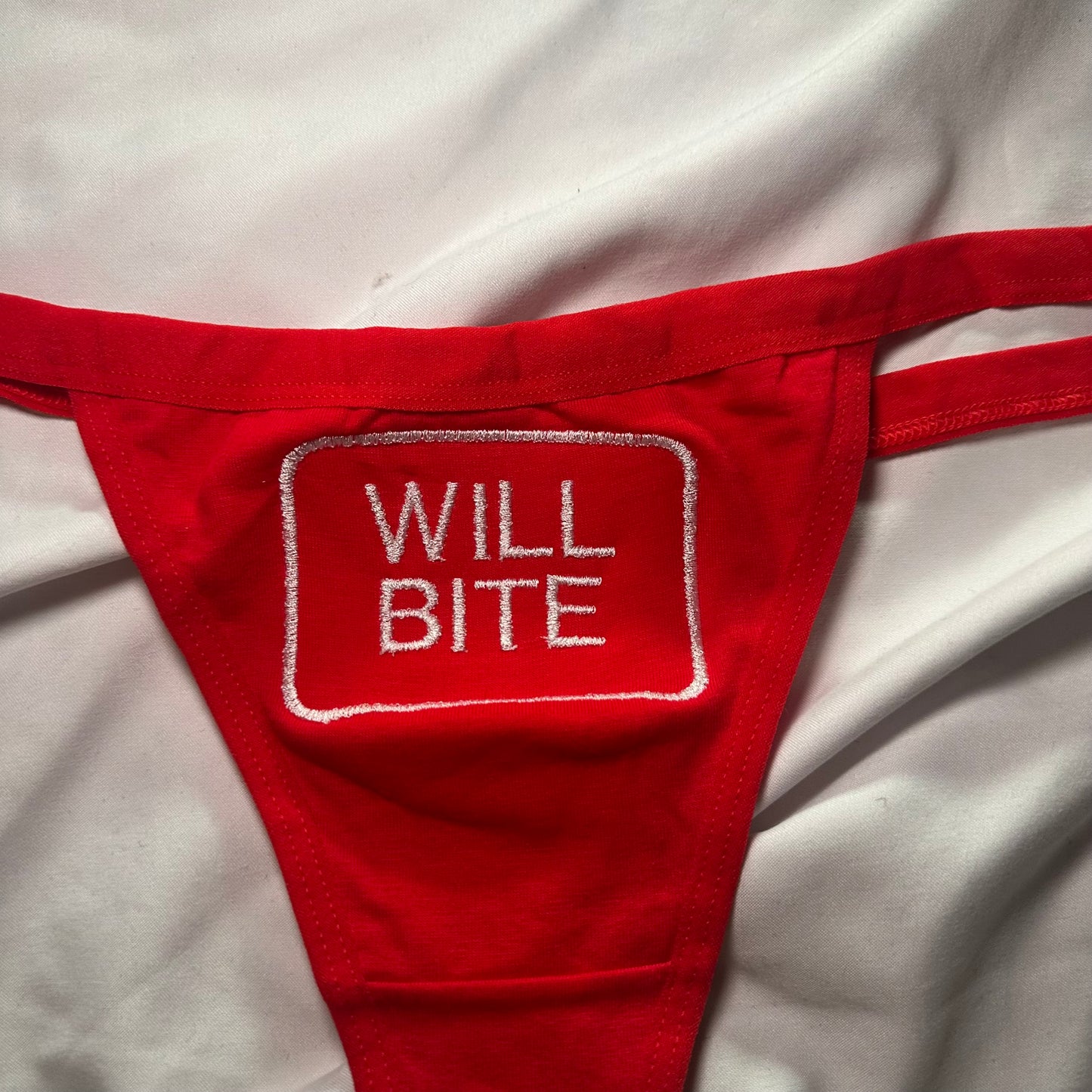 Will Bite Thong (XL) red/white