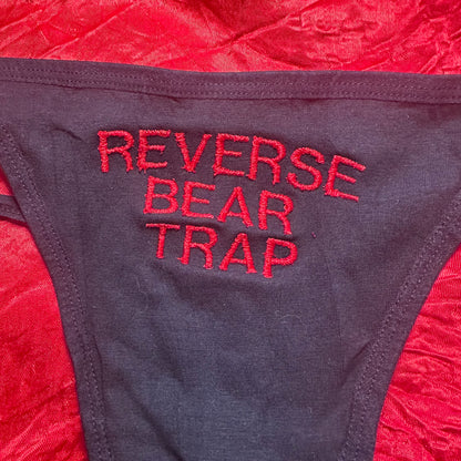 Reverse Bear Trap Thong (L) black/red