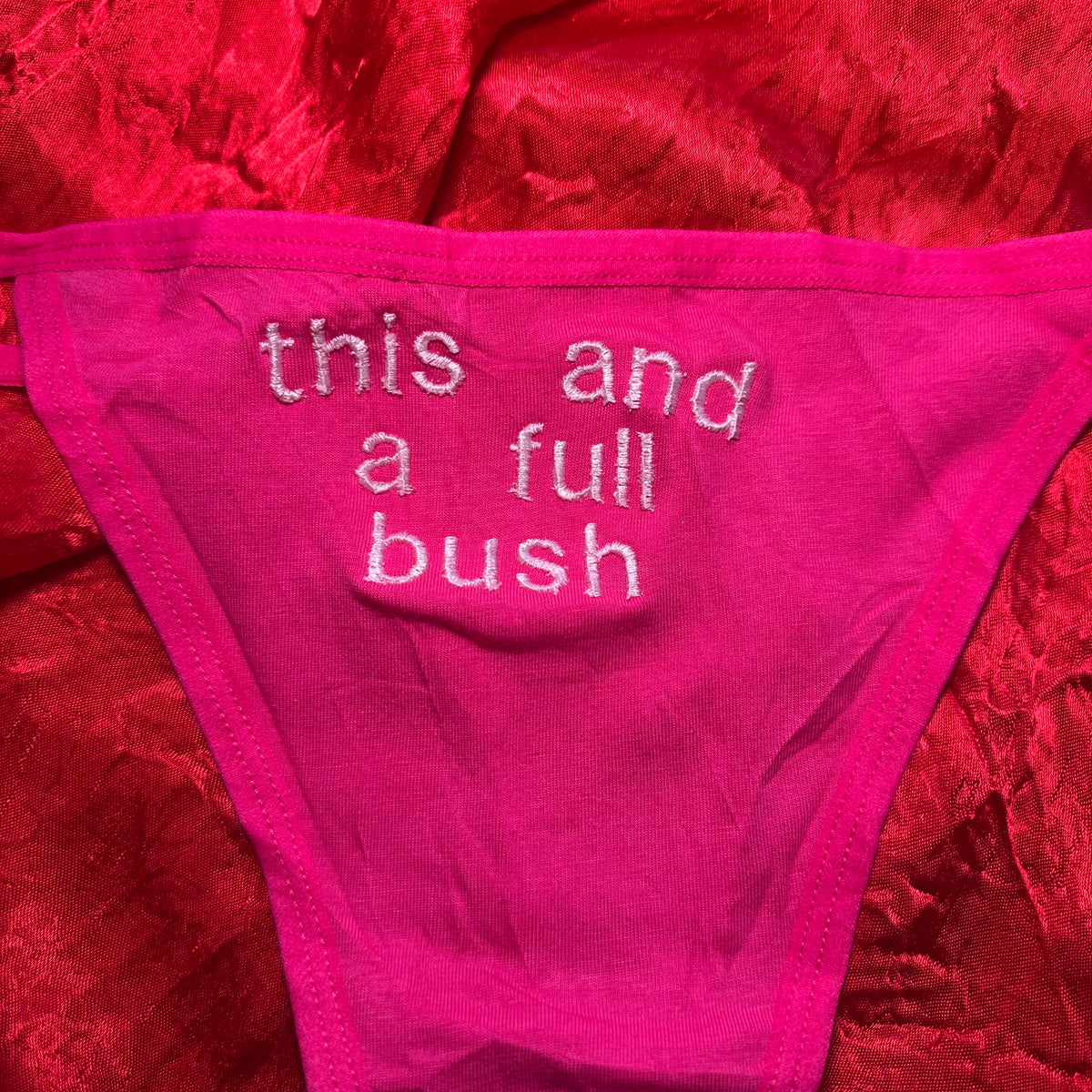 Full Bush Thong (XL) pink/white