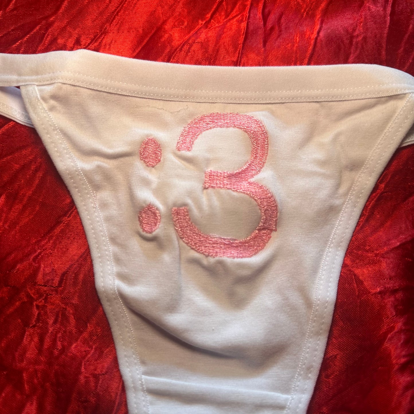 :3 Thong (XL) white/pink