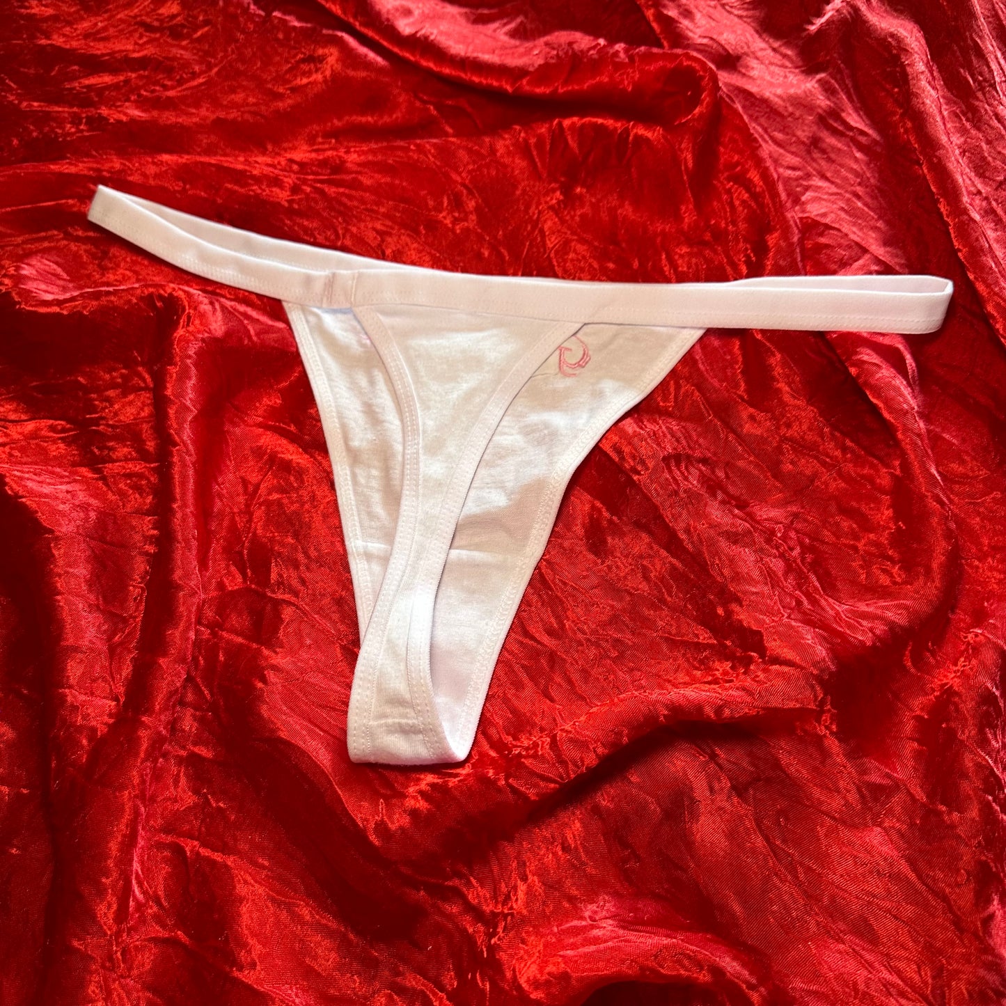 Grotesque Thong (XL) white/pink