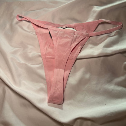 Sylvia Plath Thong (L) pink/black