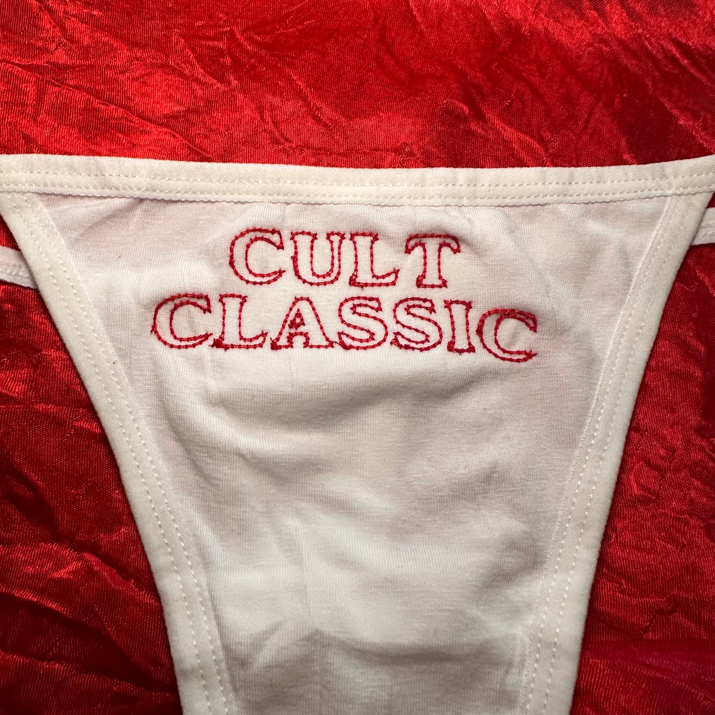 Cult Classic Thong (S) white/red