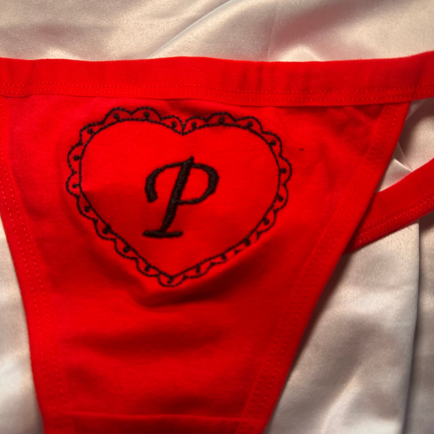P Heart Thong (L) red/black
