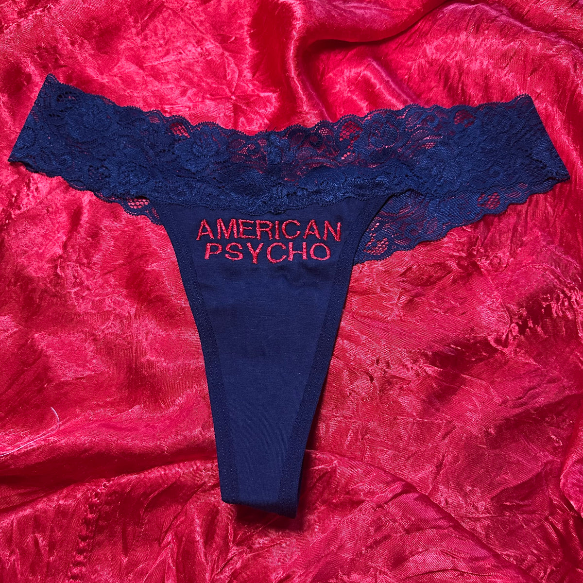 American Psycho Lace Thong (M) navy/red