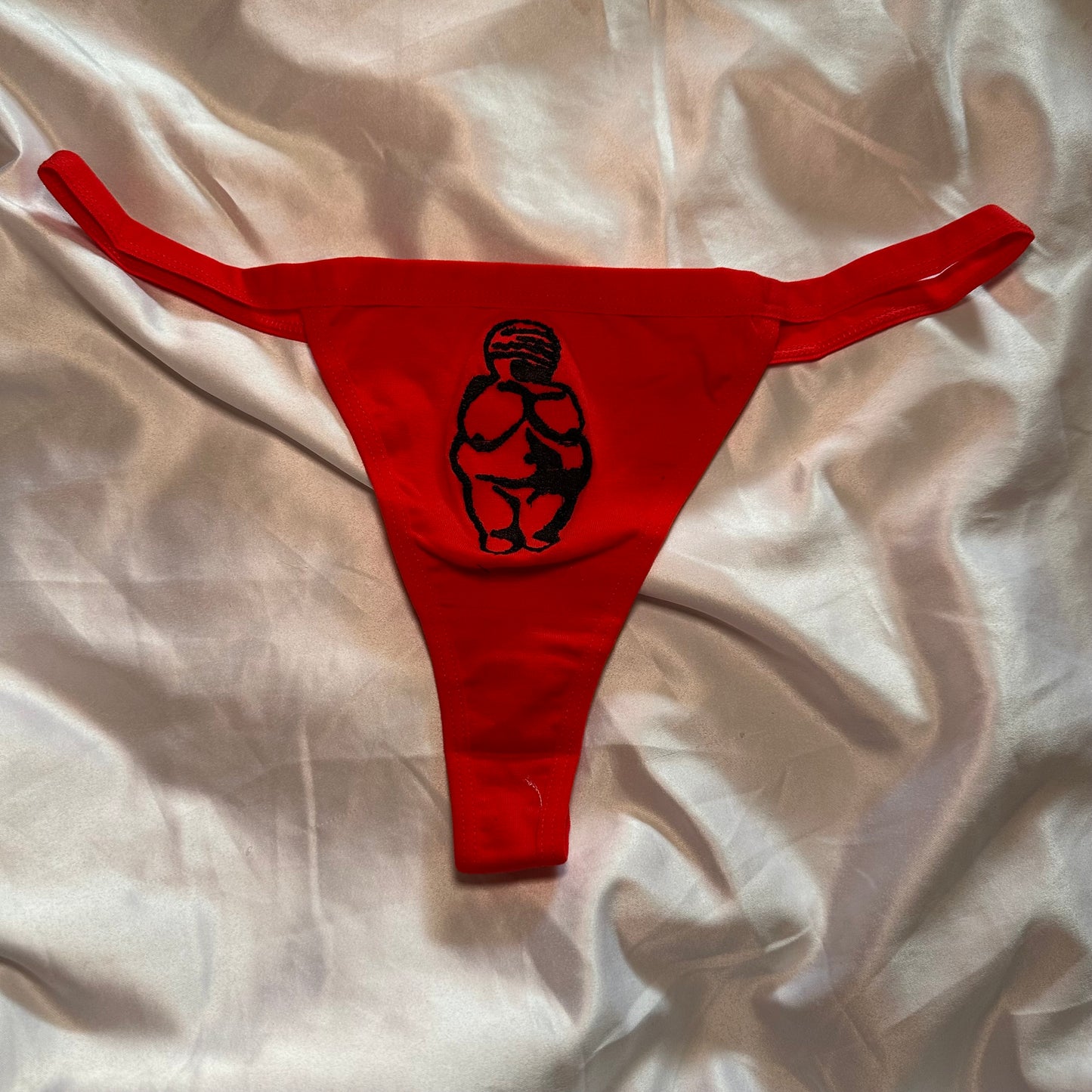 Venus of Willendorf Thong (XL) red/black