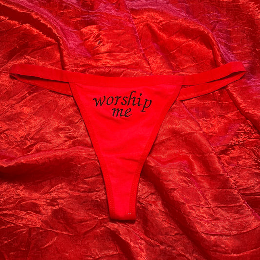 Worship Me Thong (M) red/black