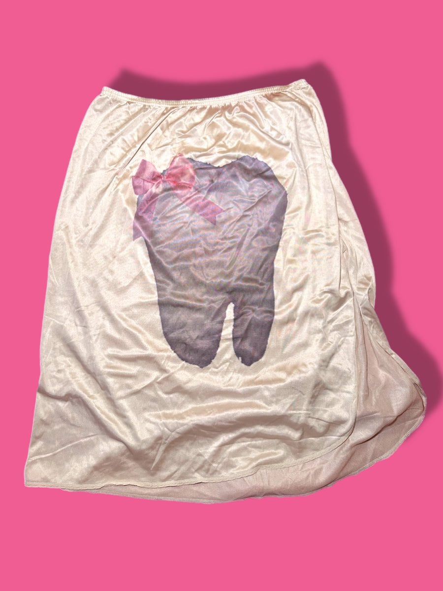 Tooth Bow Skirt (M)