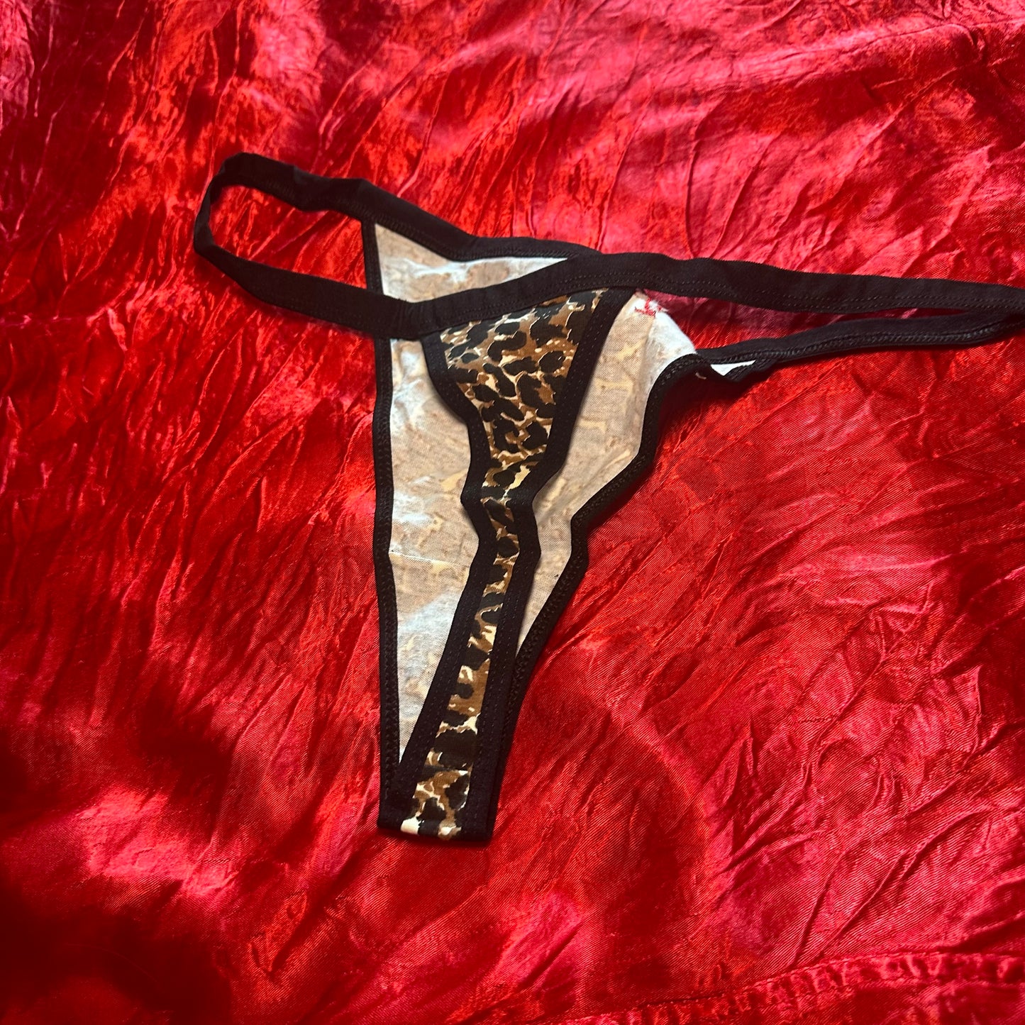 Philosopher Thong (XL) Leopard/Red