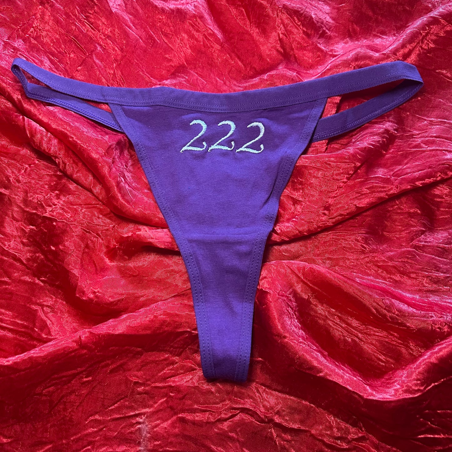 222 Angel Thong (M) purple/white