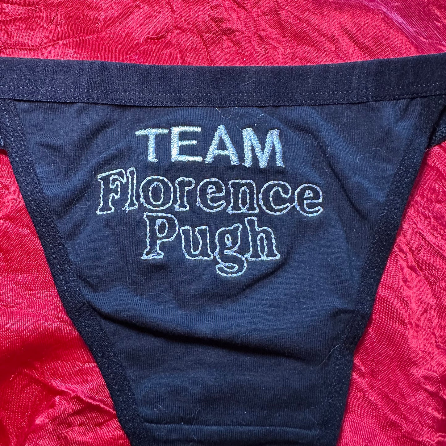 Florence Pugh Thong (M) black/white