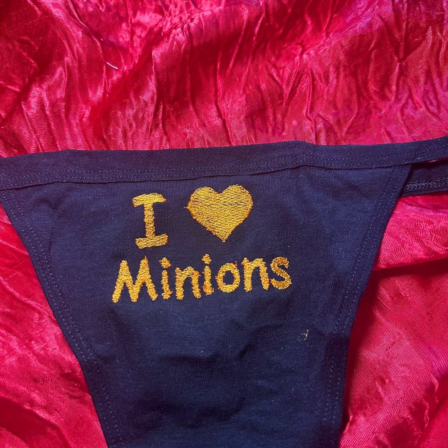 Minions Thong (L) black/yellow