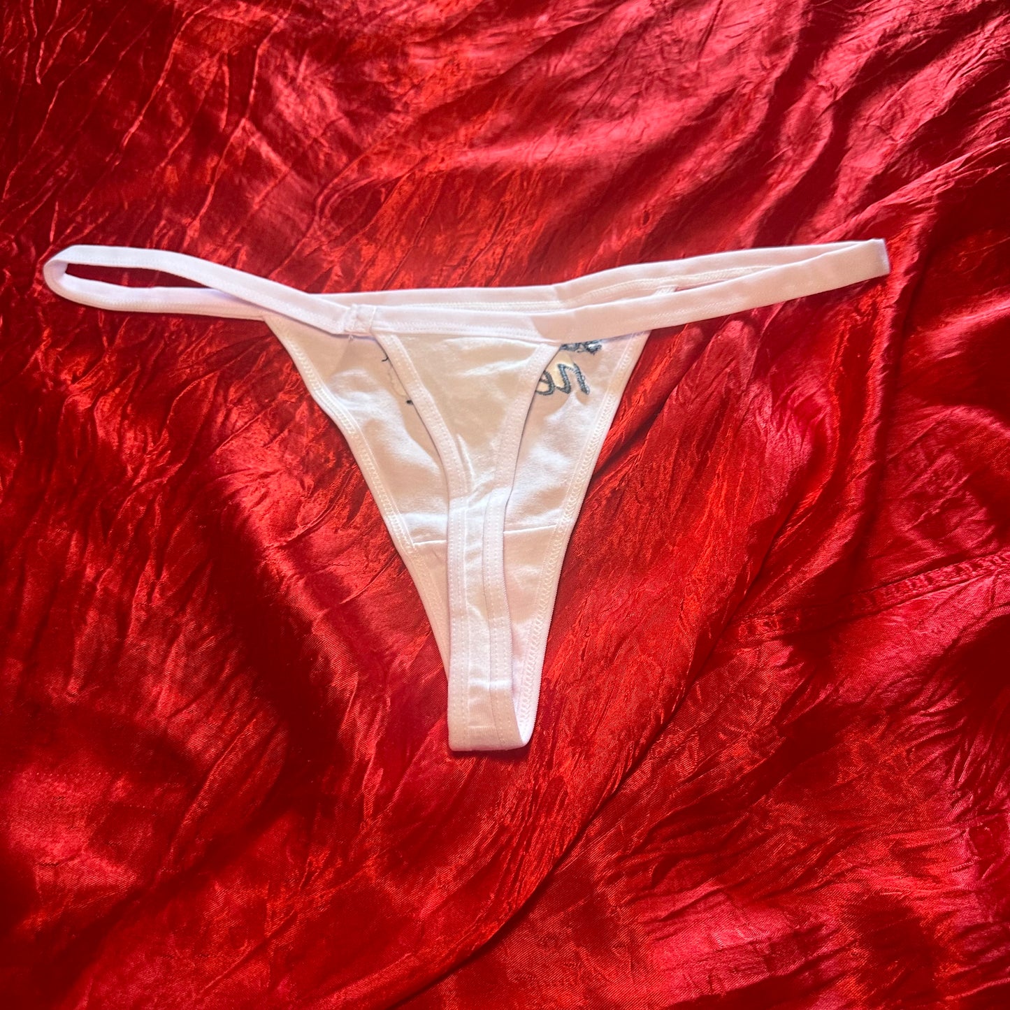 Yes to Heaven Thong (L) white/blue