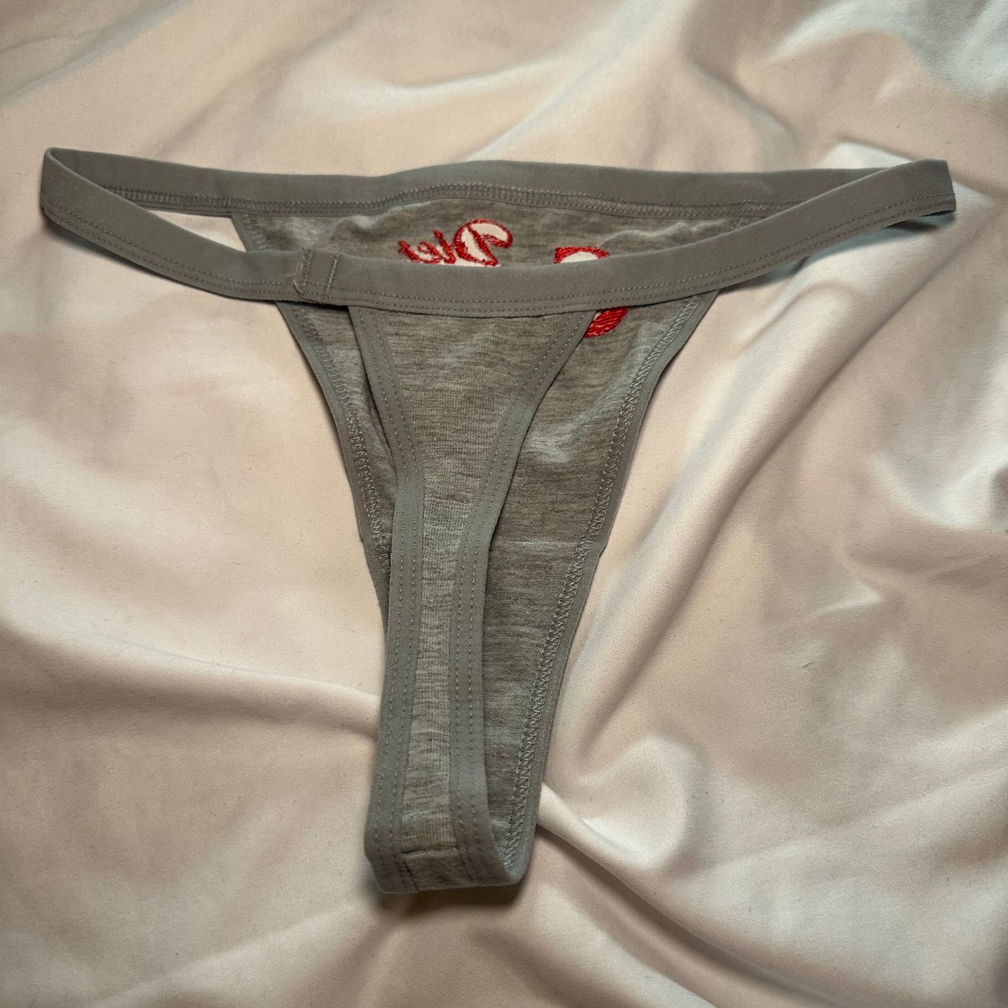 Diet Cunt Thong (XS) grey/red