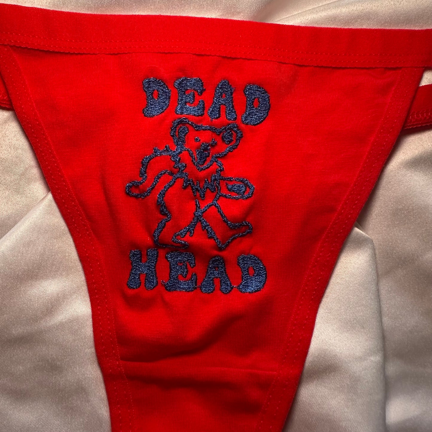 Dead Head Thong (L) red/blue