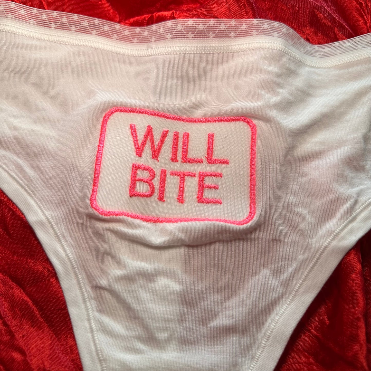 Will Bite Pantie (XXL) white/pink
