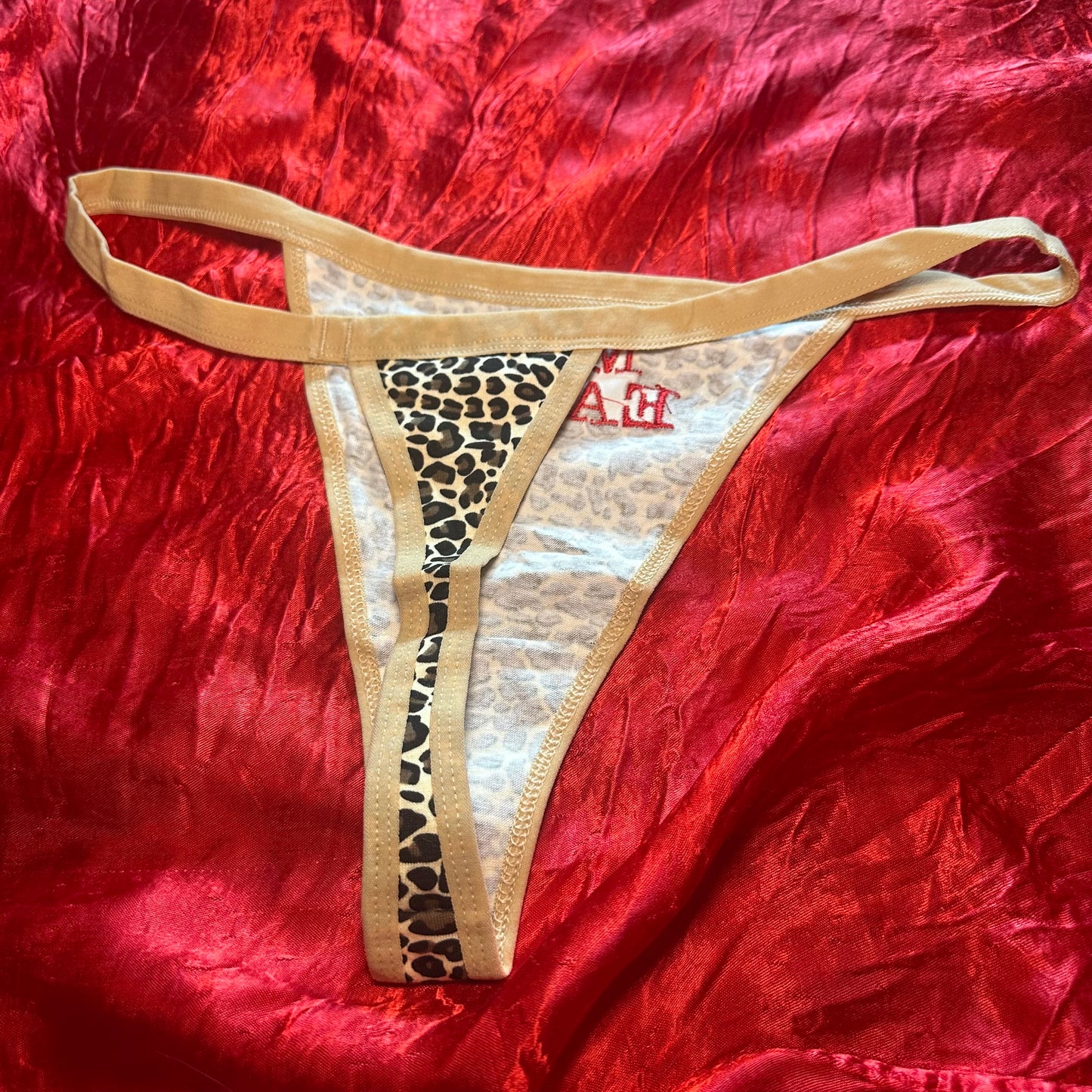 Man Eater Thong (XL) leopard/red