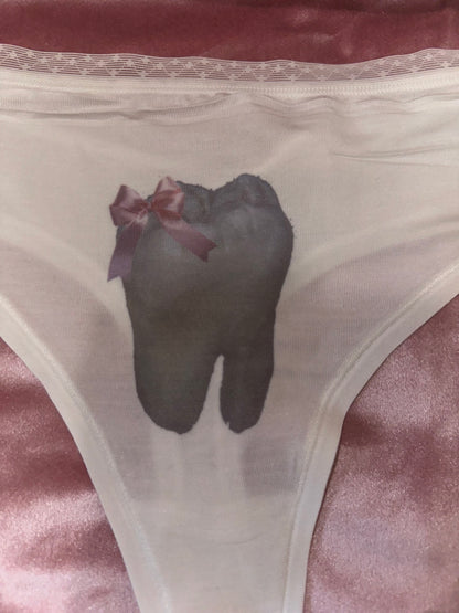 Tooth Bow Thong (XXL)