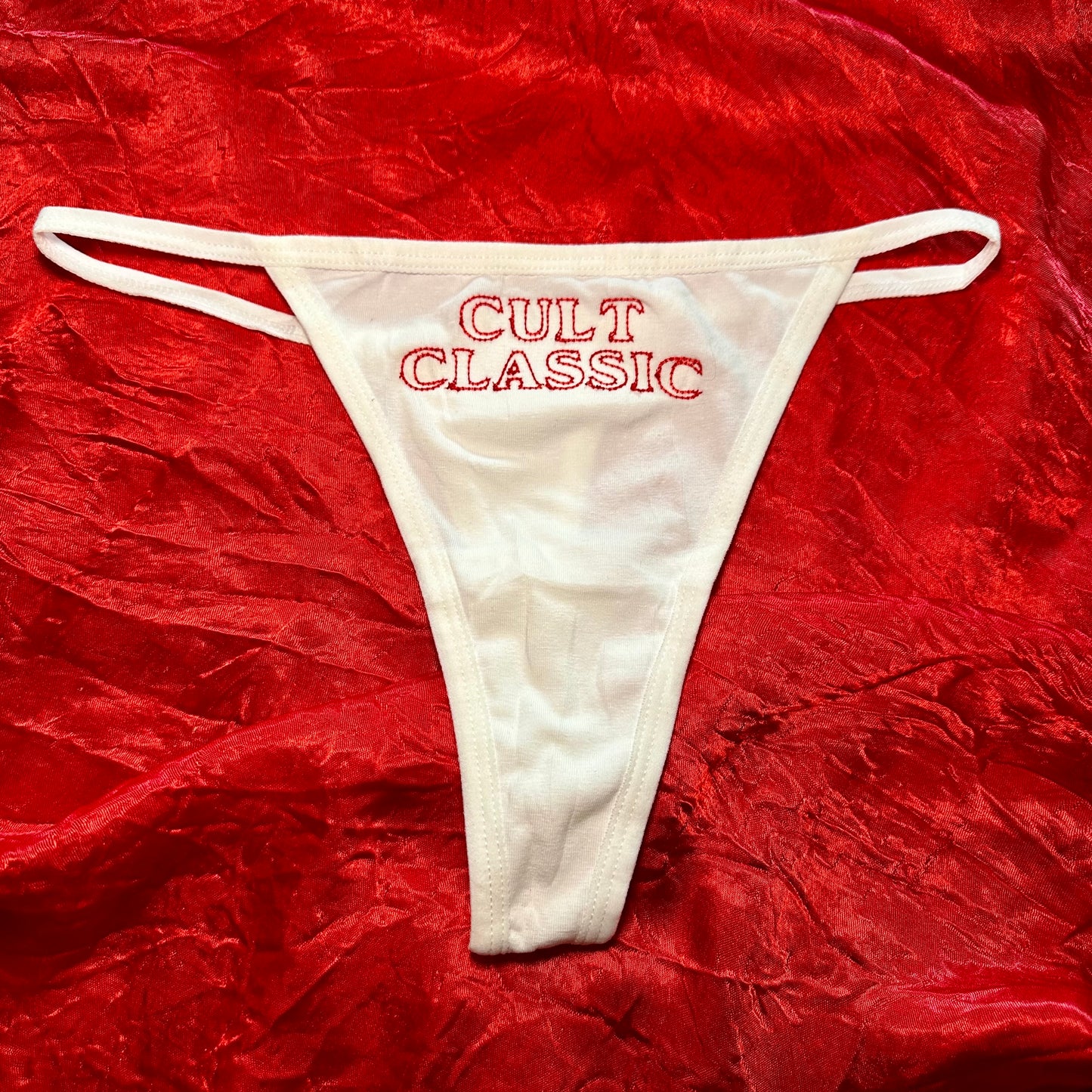 Cult Classic Thong (S) white/red