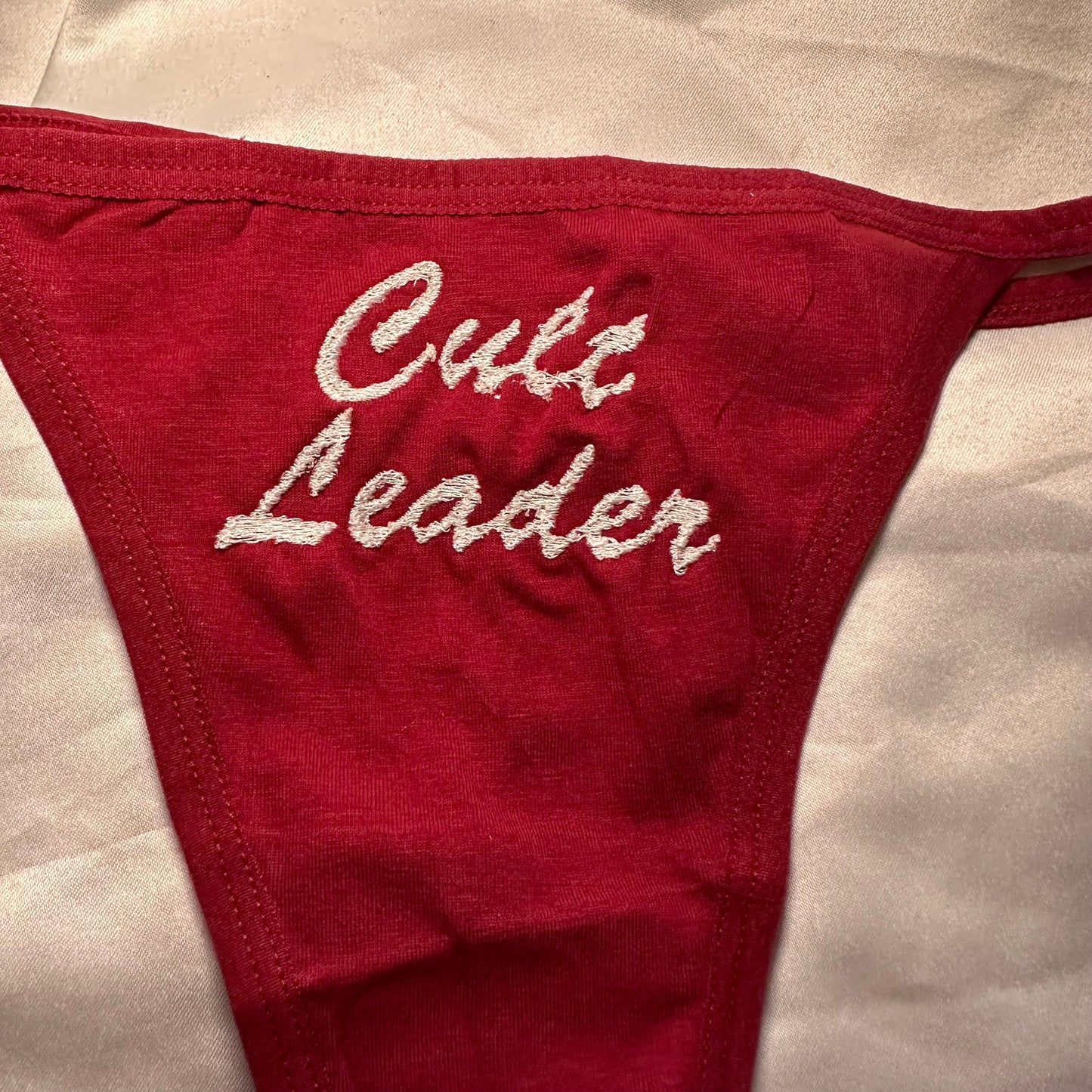 Cult Leader Thong (S) maroon/white