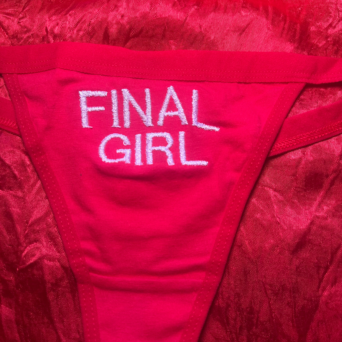 Final Girl Thong (M) red/white