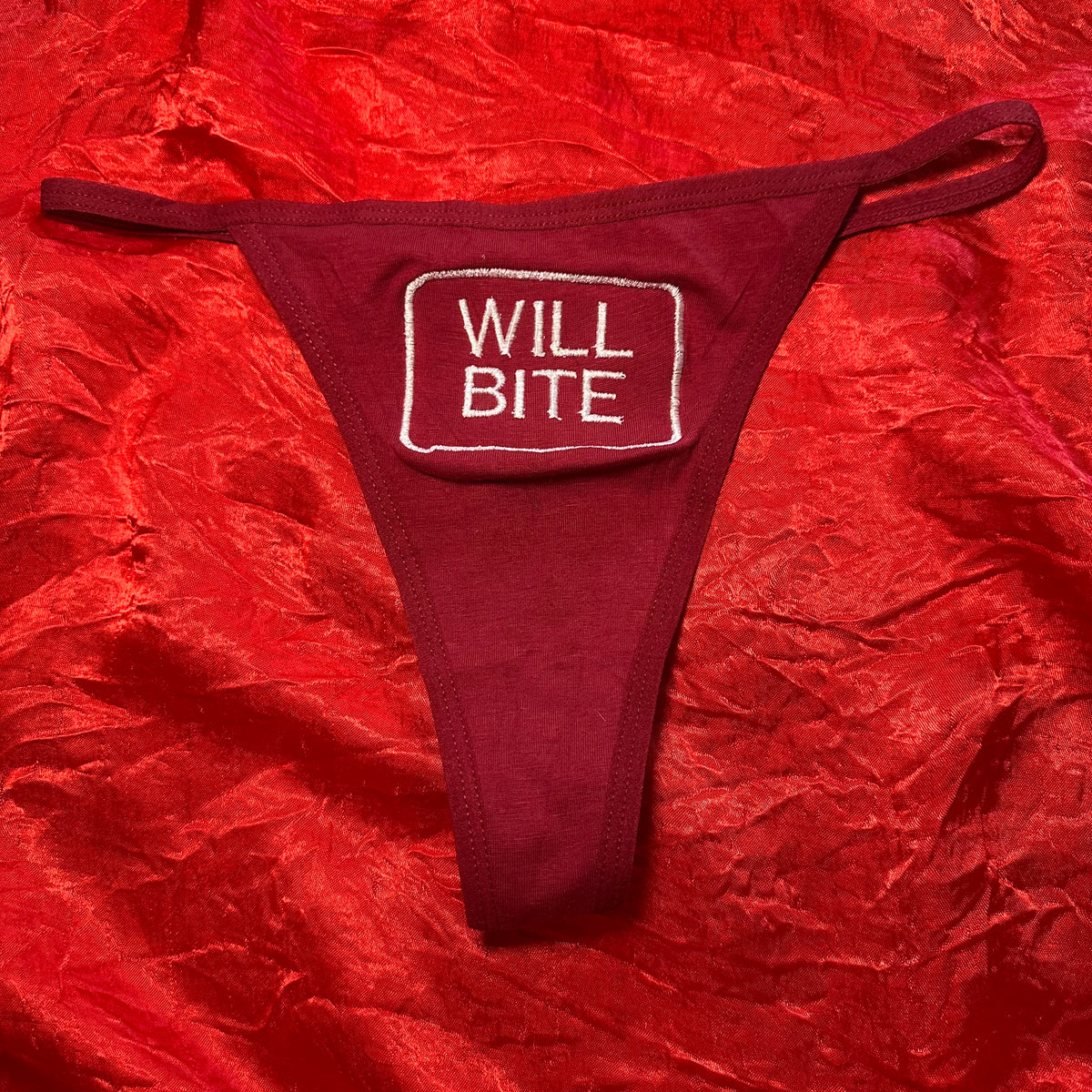 Will Bite Thong (S) maroon/white