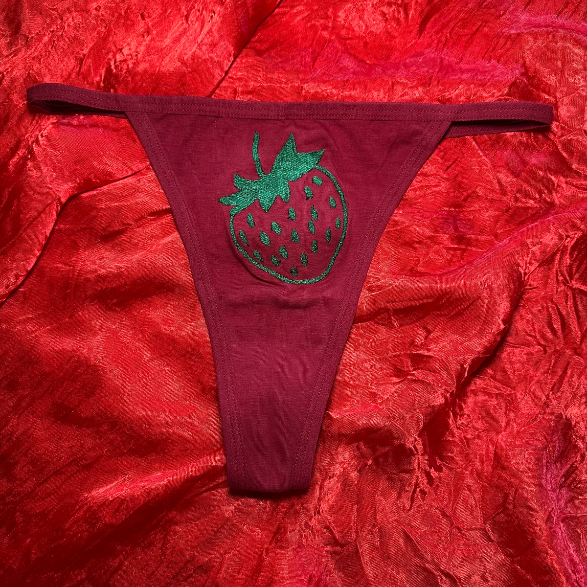 Strawberry Thong (S) maroon/green