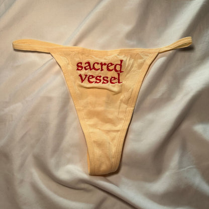 Sacred Vessel Thong (S) beige/red