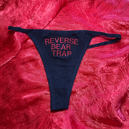 Reverse Bear Trap Thong (S) black/red