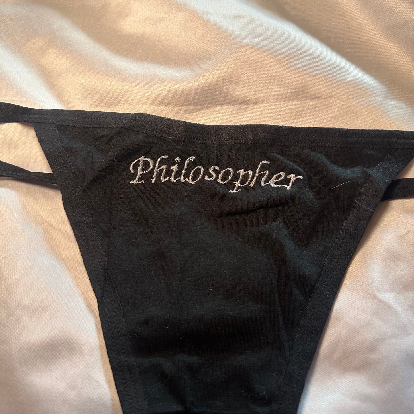 Philosopher Thong (L) black/white