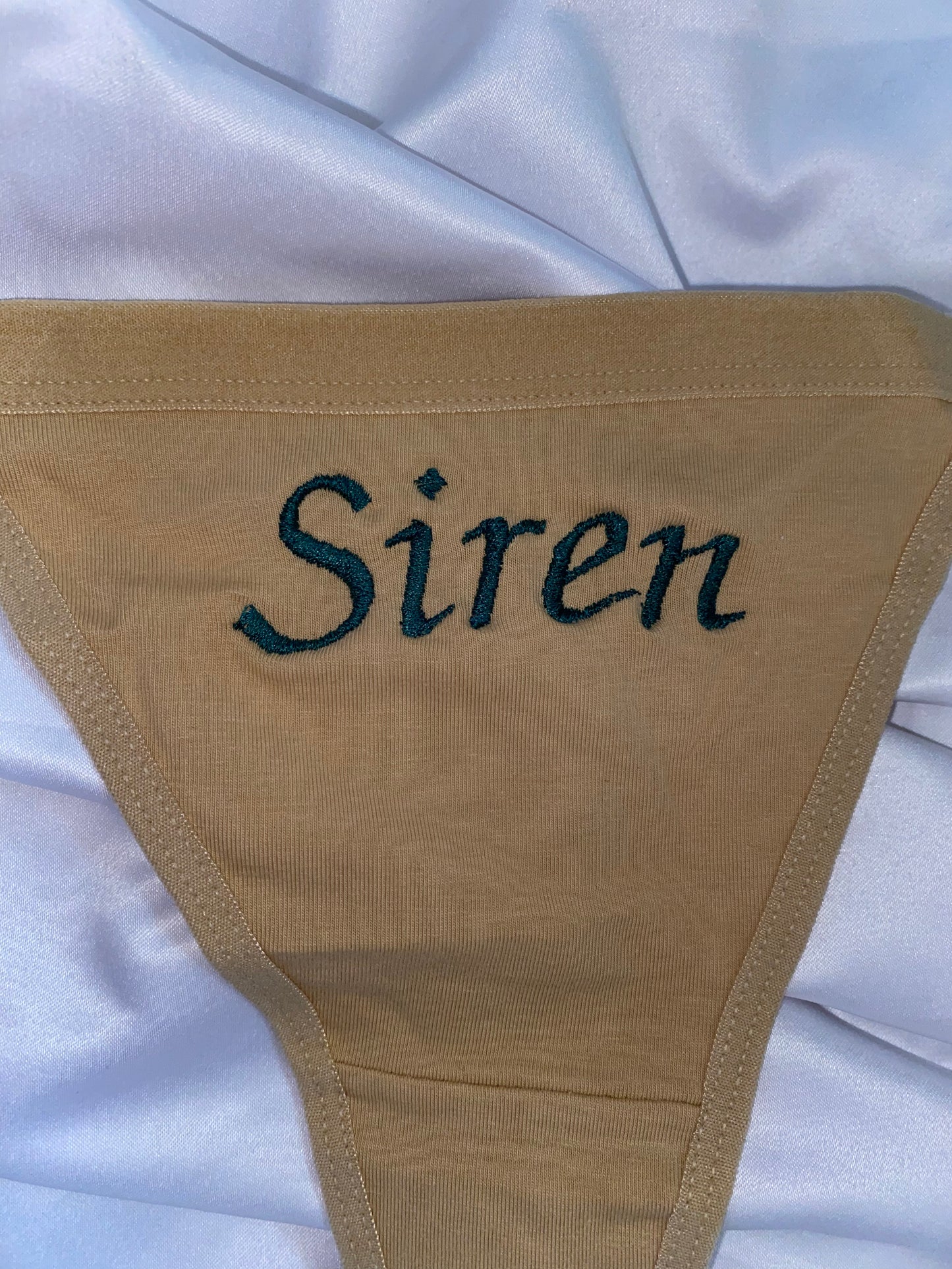 Siren Thong