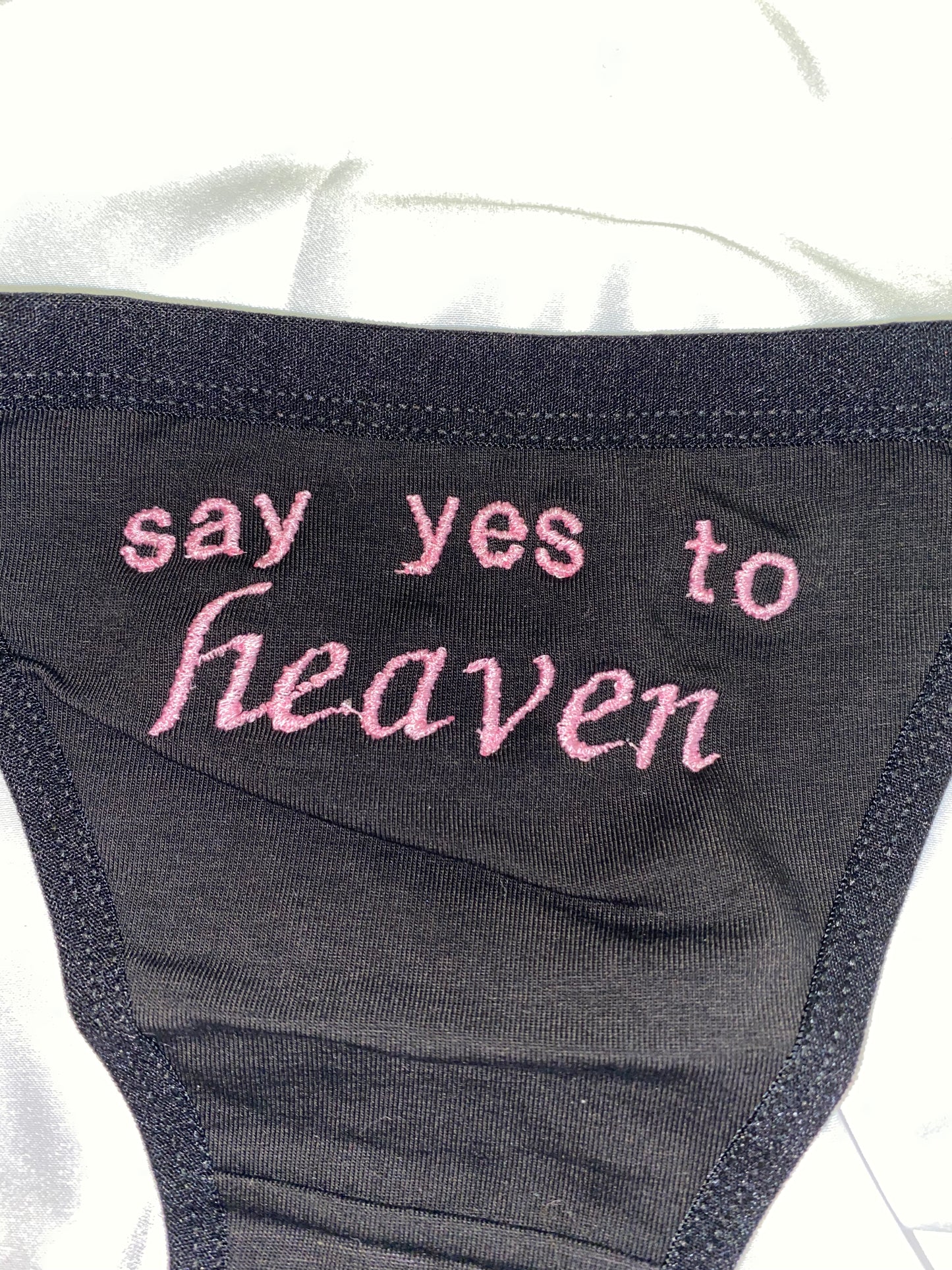 say yes to heaven Thong